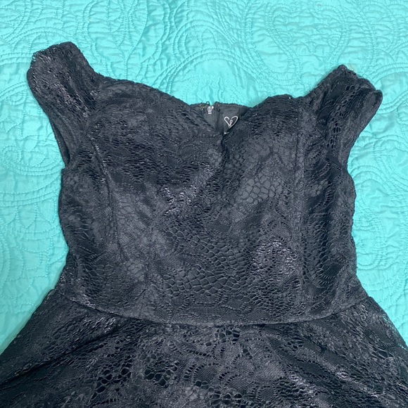 Black Windsor Dress - Picture 3 of 3